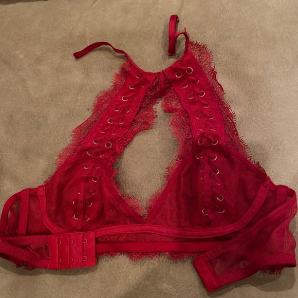 Victoria’s Secret bra - Picture 3 of 3